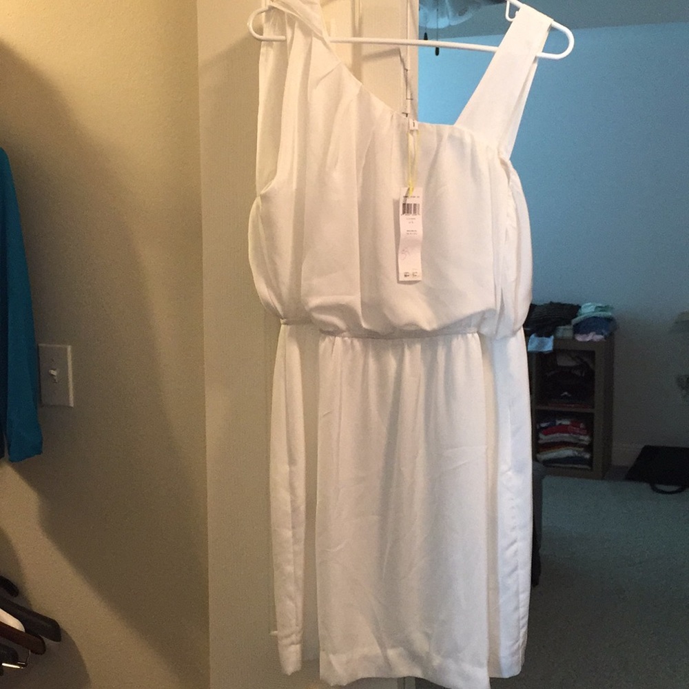 BCBG Generation White Dress size Large (NEW)